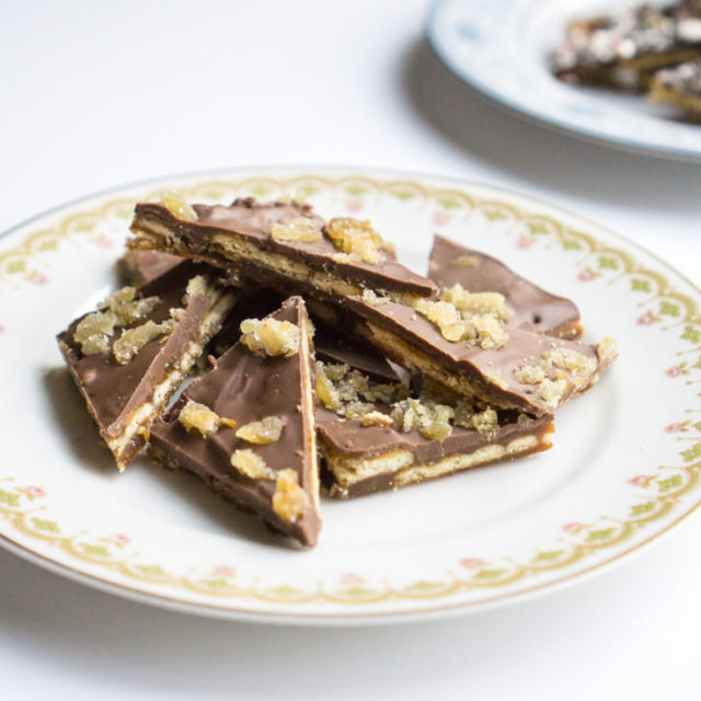 Gingerbread Cracker Toffee