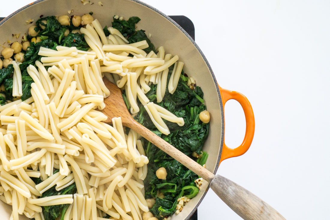 Spinach Chickpea Pasta